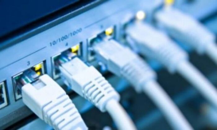 إنقطاع خدمة الأنترنت عن محافظات شرقي #اليمن