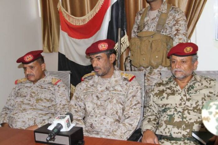 رئيس هيئة الأركان العامة يستقبل وفد القوات المشتركة وأبناء الساحل الغربي