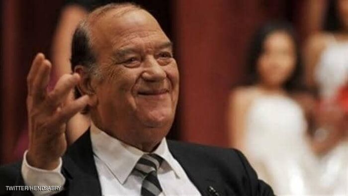 حسن حسني.. 60 عاما من الفن والكوميديا وإلهام الأجيال الجديدة