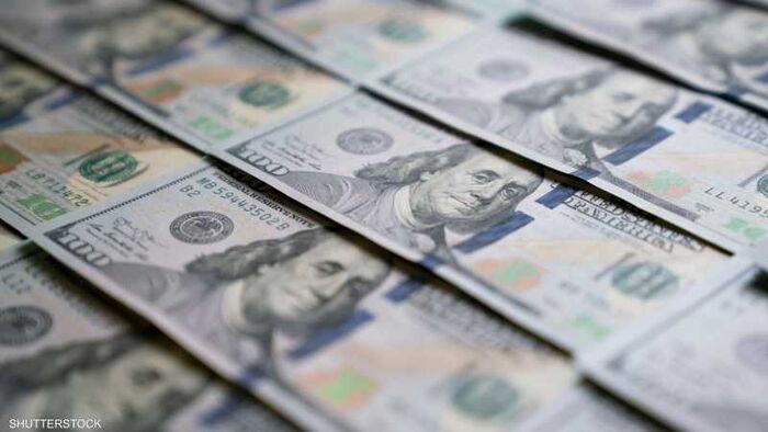 الدولار يرتفع مدعوما بصعود عوائد السندات الأميركية
