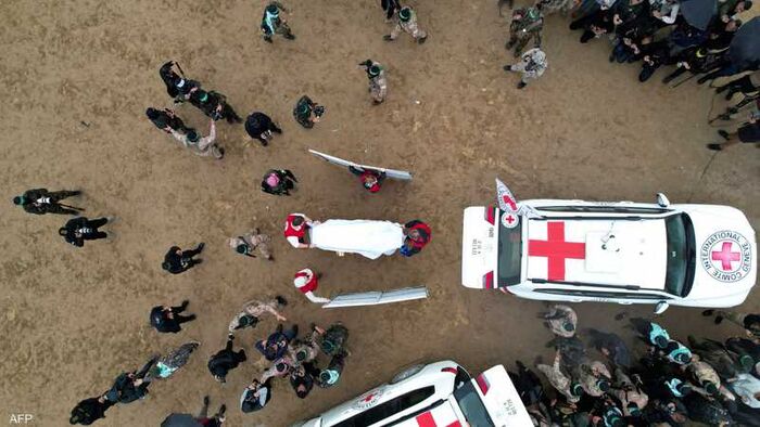 حماس تطالب باستعادة "الجثمان الخطأ" وتحقق بشأن شيري بيباس