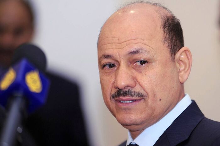 عاجل.. العليمي يصدر قراراً بتعيين 40 قاضياً أعضاء في المحكمة العليا "الاسماء"