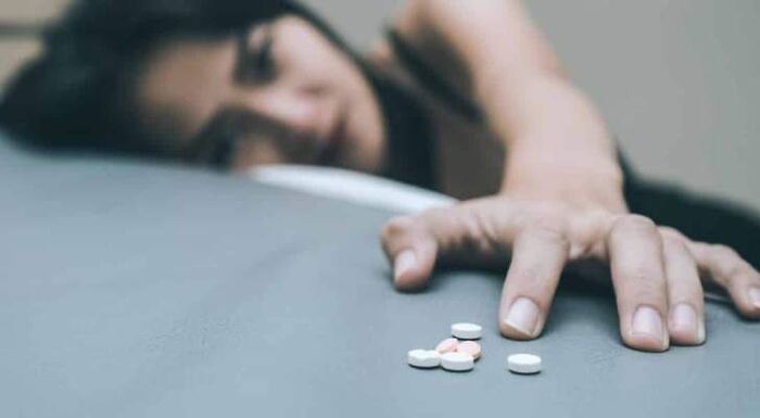 نجمة مشهورة تدمن على نوع جديد من المخدرات