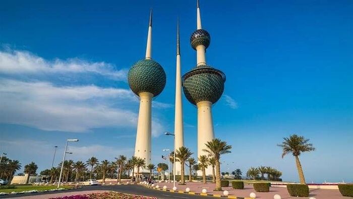 الكويت تصدر قرارات جديدة بشأن المسافرين إليها