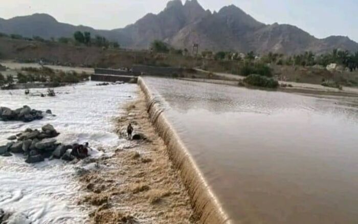 منظمة دولية تحذر من فيضانات متواصلة في محافظات يمنية عدّة خلال الأيام القادمة