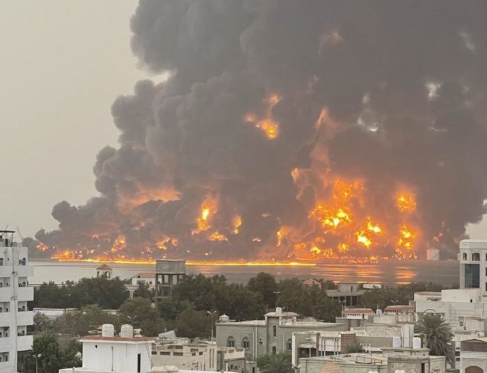 صحيفة أمريكية: العدوان الإسرائيلي على اليمن يضر باليمنيين وليس الحوثيين