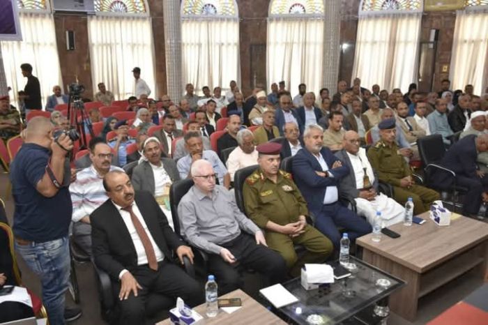بحضور فروع الأحزاب.. لقاء موسع بتعز : استكمال تحرير المحافظة أولوية