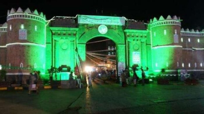 في مسعى لطمس الهوية اليمنية.. الحوثيون يغيبون الأعياد الوطنية لصالح مناسباتهم الطائفية