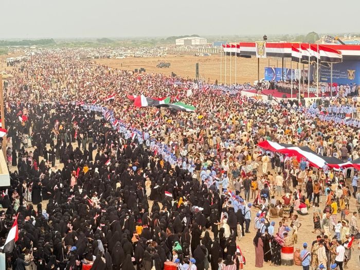 صور| المخا تحيي العيد الـ63 لثورة 26 سبتمبر بمهرجان جماهيري كبير
