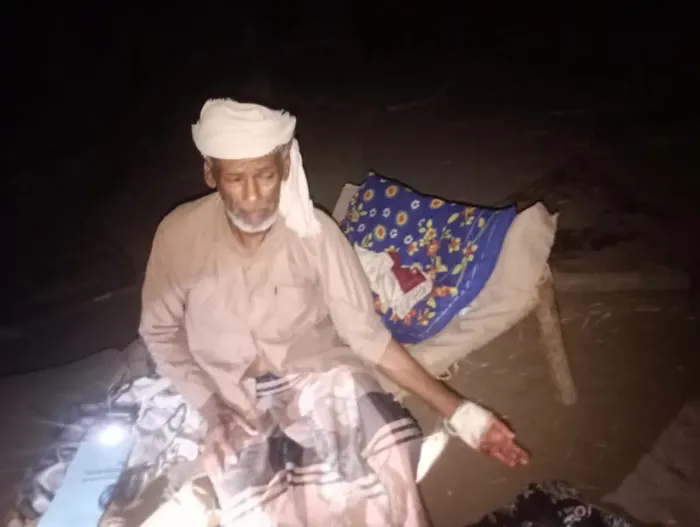 مدني مسن يتعرض للإصابة جراء قصف مسيّرة حوثية في ريف حيس