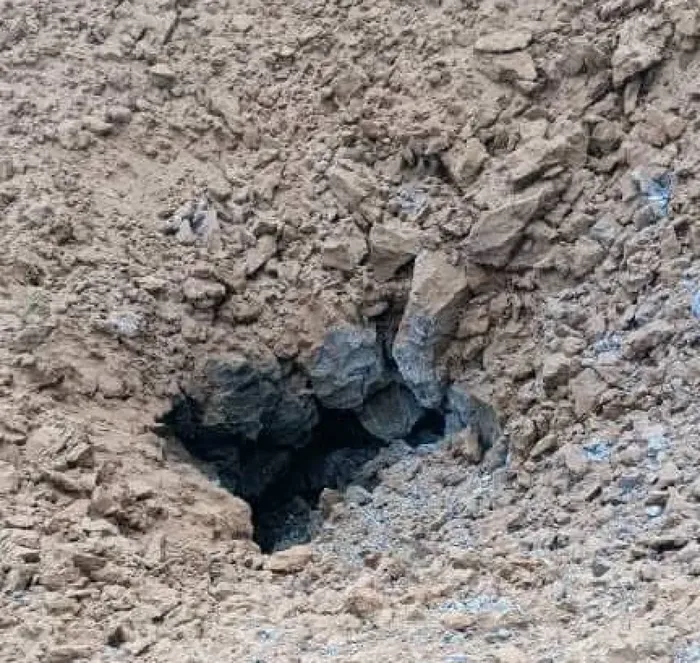 الحديدة.. مليشيا الحوثي تدمر مشروع مياه في السخنة بصاروخ باليستي