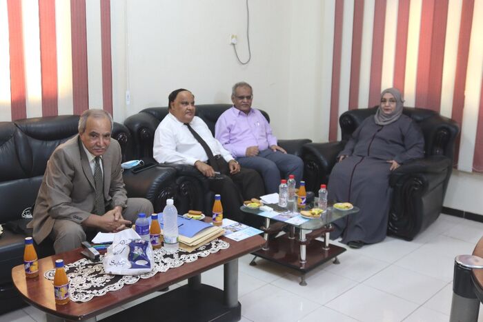 عدن.. لقاء هام يجمع هيئة مكافحة الفساد مع نائب مدير مكتب رئاسة الجمهورية لدعم جهود الهيئة