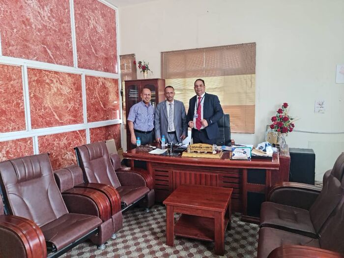 رئيس الجهاز التنفيذي لكليات المجتمع يناقش مع عميدكلية المجتمع بعدن فتح برنامج البكالوريوس التطبيقي بالكلية