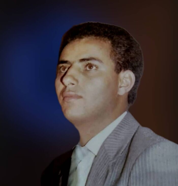 رئيس إئتلاف شباب عدن الإنساني يعزي في وفاة العقيد محمد احمد يعقوب