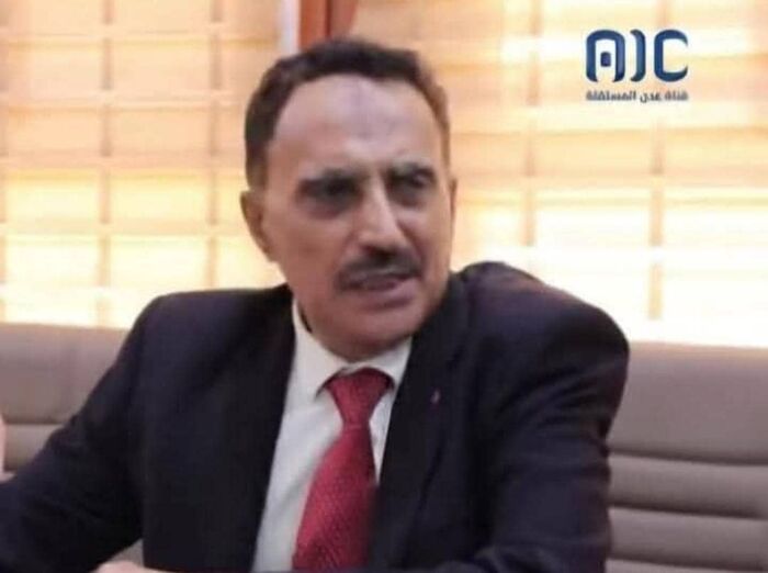 المعطري يوجه رسالة للموظفين المدنيين الذين لم يستلموا التسوية المالية
