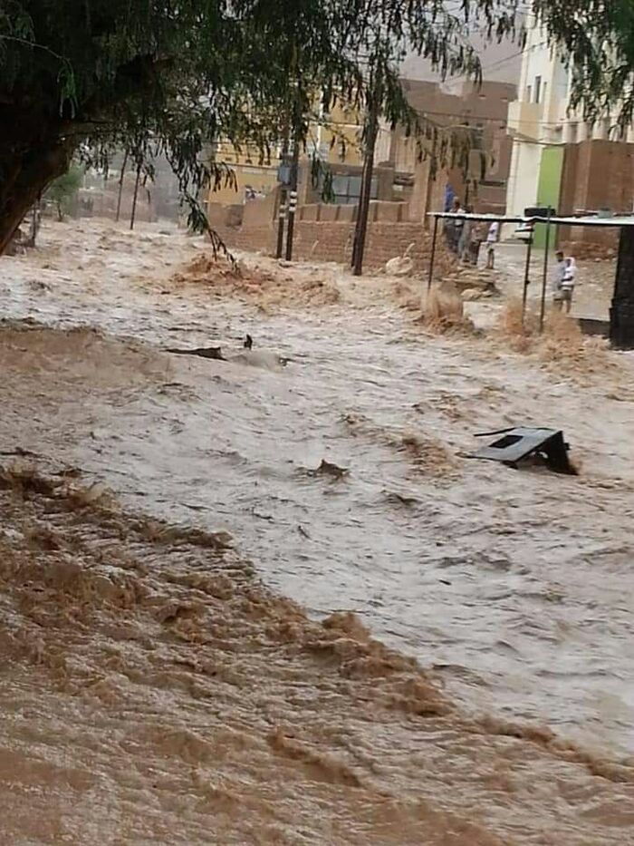 وفاة ثلاثة اشخاص من أسرة واحدة غرقا في شبوة