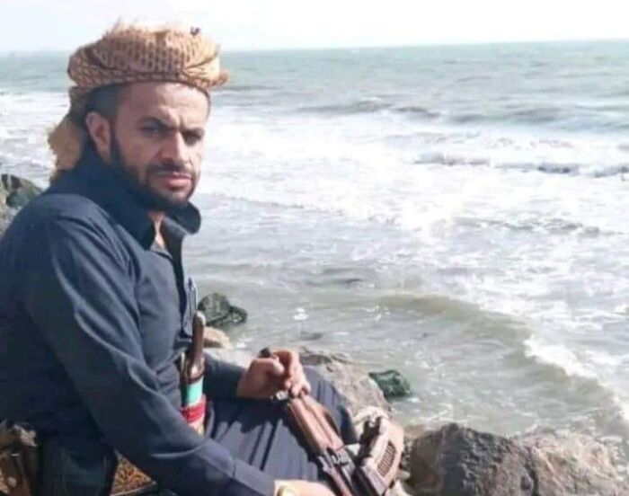 مقتل شيخ قبلي وإصابة شقيقته برصاص مسلحين في إب