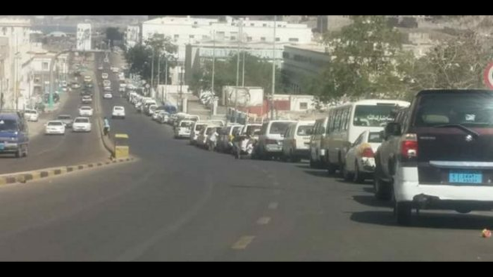 صنعاء | ميليشيا الحوثي تفتعل ثالث ازمة وقود