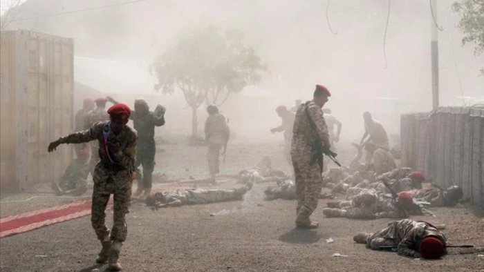 #عدن | ارتفاع شهداء الإنفجارين إلى 40 شخصا.. وصحفي جنوبي يروي الدقائق الأخيرة لـ" أبو اليمامية "