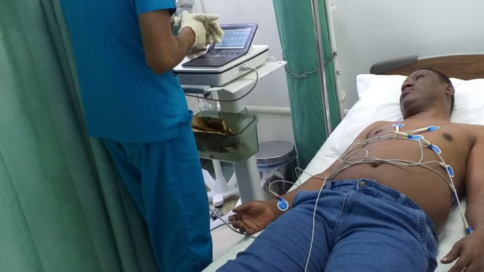 زعيم المهمشين في اليمن يعاني من إهمال حكومة معين عبدالملك ويدعو قومه إلى الإصطفاف