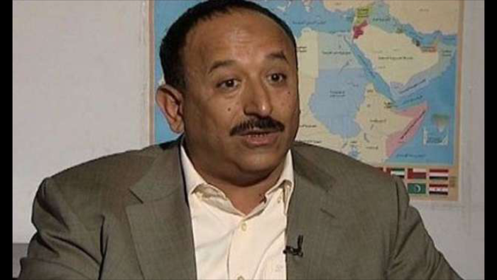 محمد انعم يكتب عن | ‏المعمري والسقوط المروع