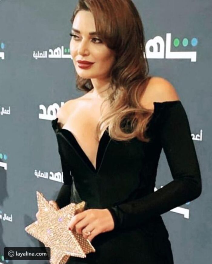 صور | إطلالة سيرين عبد النور تعكس أنوثتها.. وتصرفها مع تيم حسن يثير ضجة