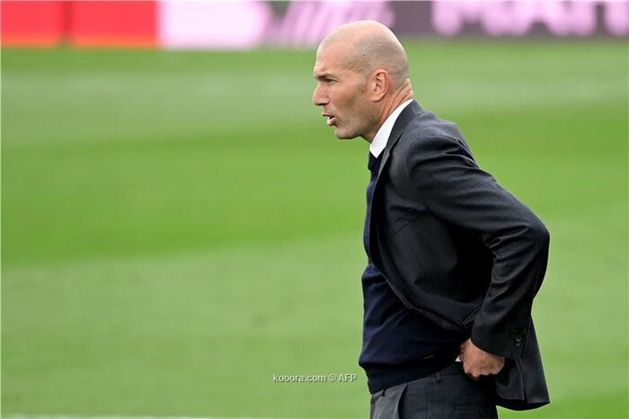 زيدان يتوقع الفائز بين ريال مدريد وبايرن ميونخ