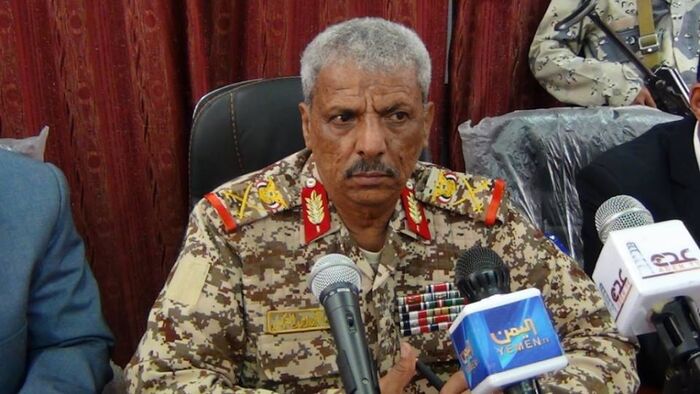 محافظ لحج يشدد على متابعة الإيرادات التنموية والحفاظ على الأصول الثابتة في تُبَن