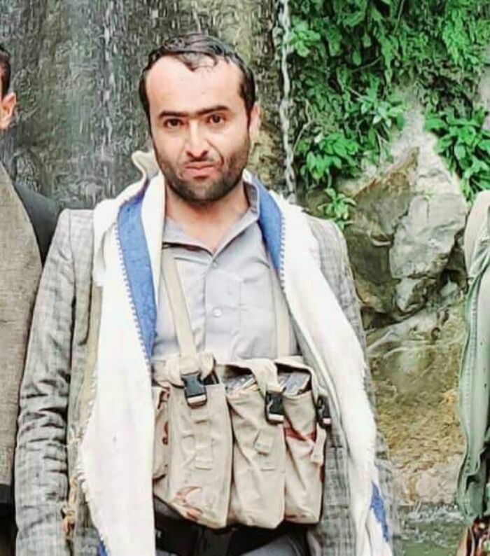 قيادي حوثي في #النادرة يعتقل مواطناً من أبناء "العود" رفض تنفيذ أحكام مخالفة للقانون