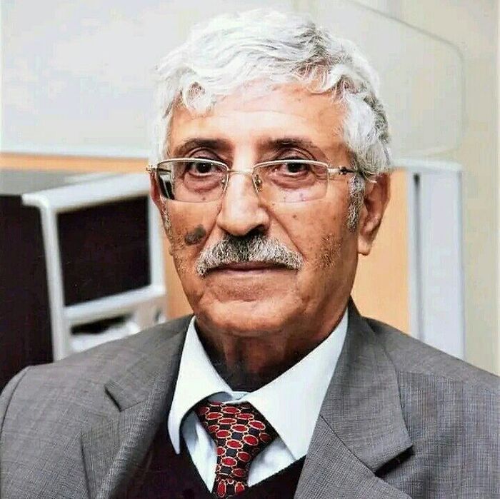 وفاة الشاعر اليمني الكبير الدكتور عبدالعزيز المقالح