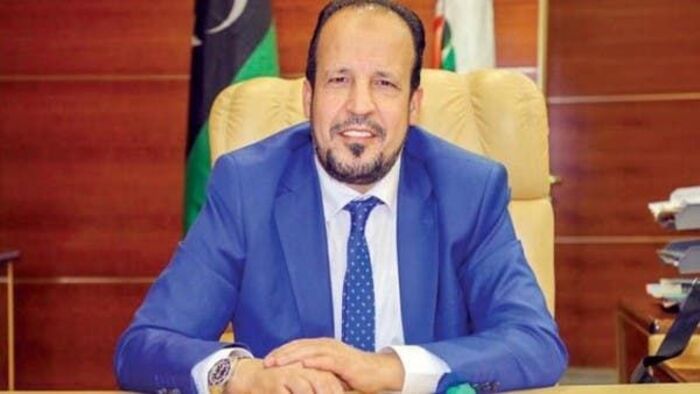 اعتقال وزير الصحة بأمر من النائب العام