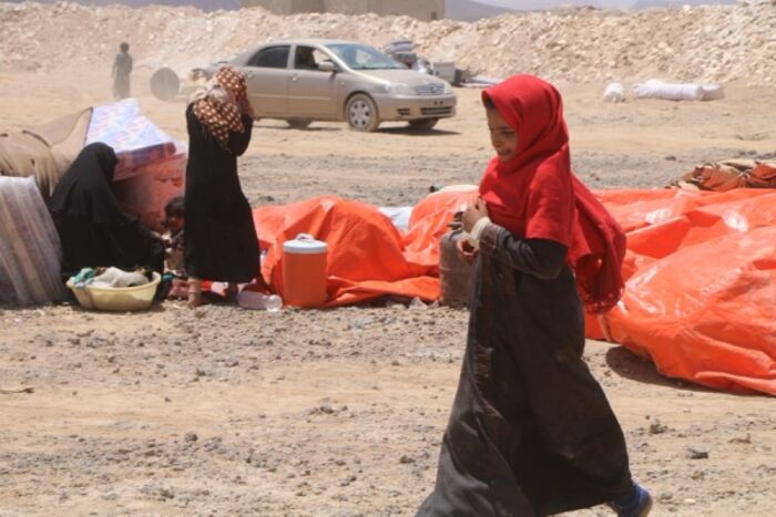 وسط غياب المنظمات الدولية.. وفاة ثلاثة اطفال بمخيمات النازحين إثر اشتداد موجة البرد في #مأرب