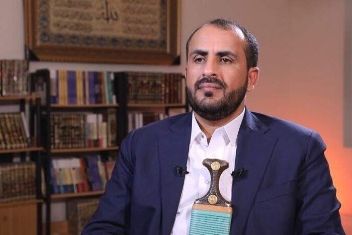 ناطق مليشيا الحوثي يعترف أن هجماتهم ضد إسرائيل دعائية